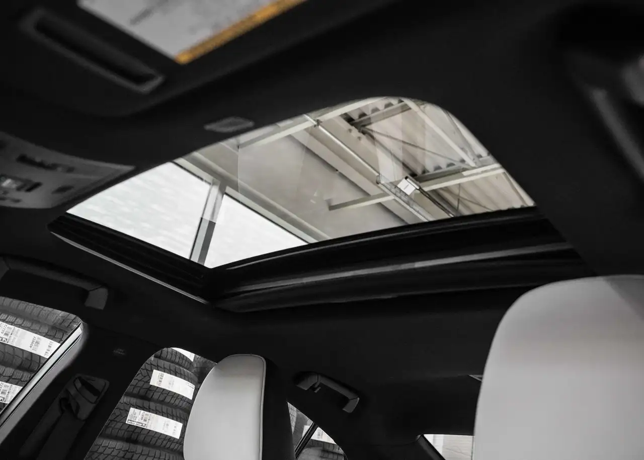 Lexus IS - Image 32