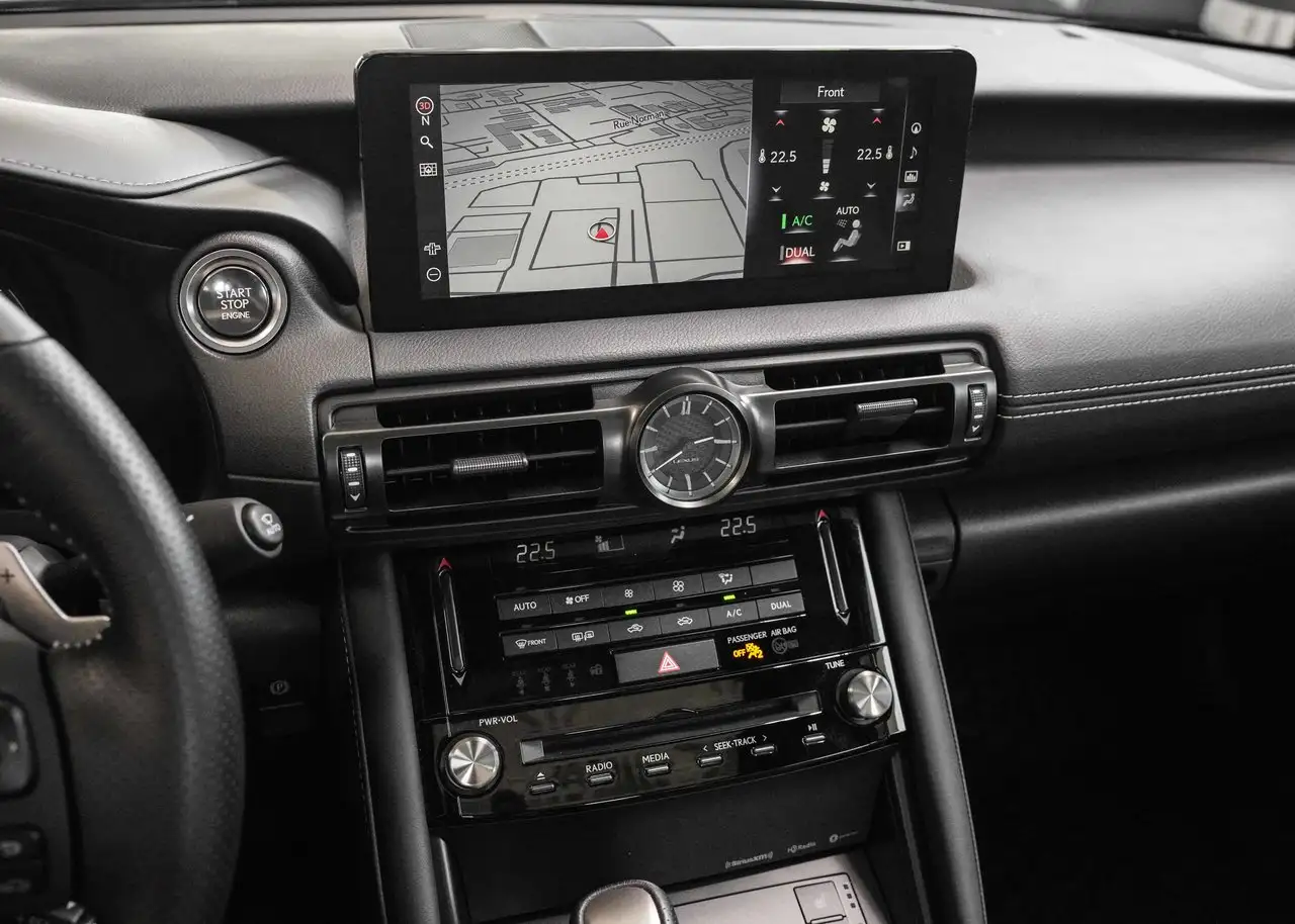 Lexus IS - Image 19