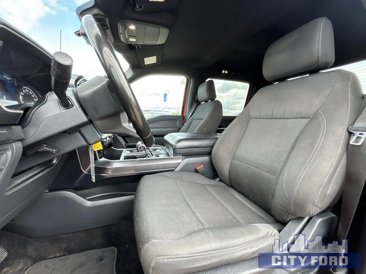 Ford F-150 - Image 10
