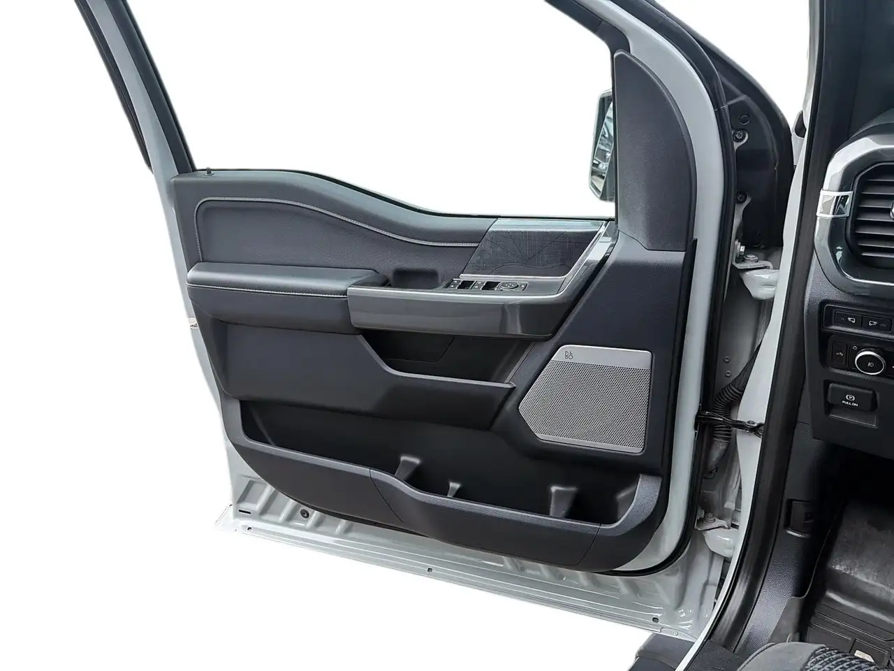 Ford F-150 - Image 10