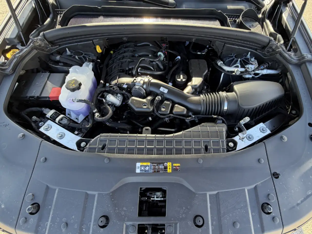 Jeep Grand Cherokee - Image 28