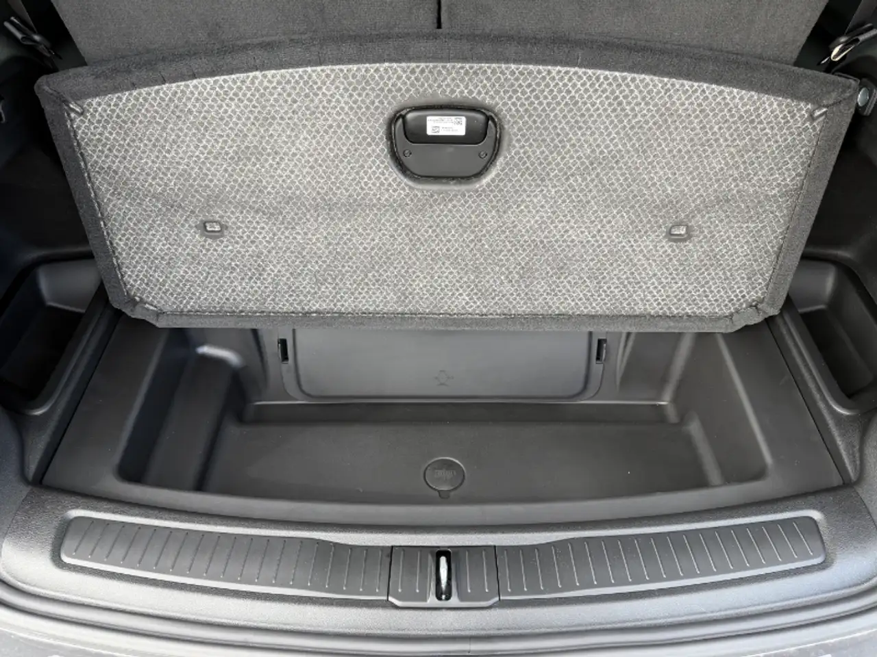 Jeep Grand Cherokee - Image 22