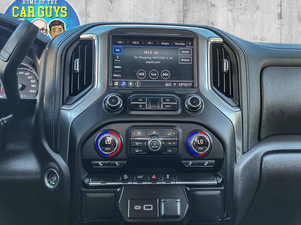 Chevrolet Silverado 1500 - Image 24