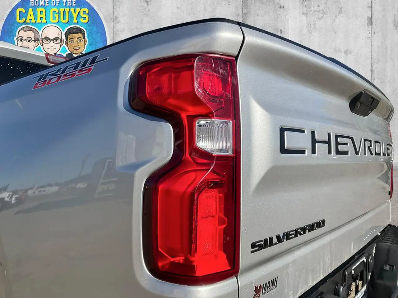 Chevrolet Silverado 1500 - Image 16