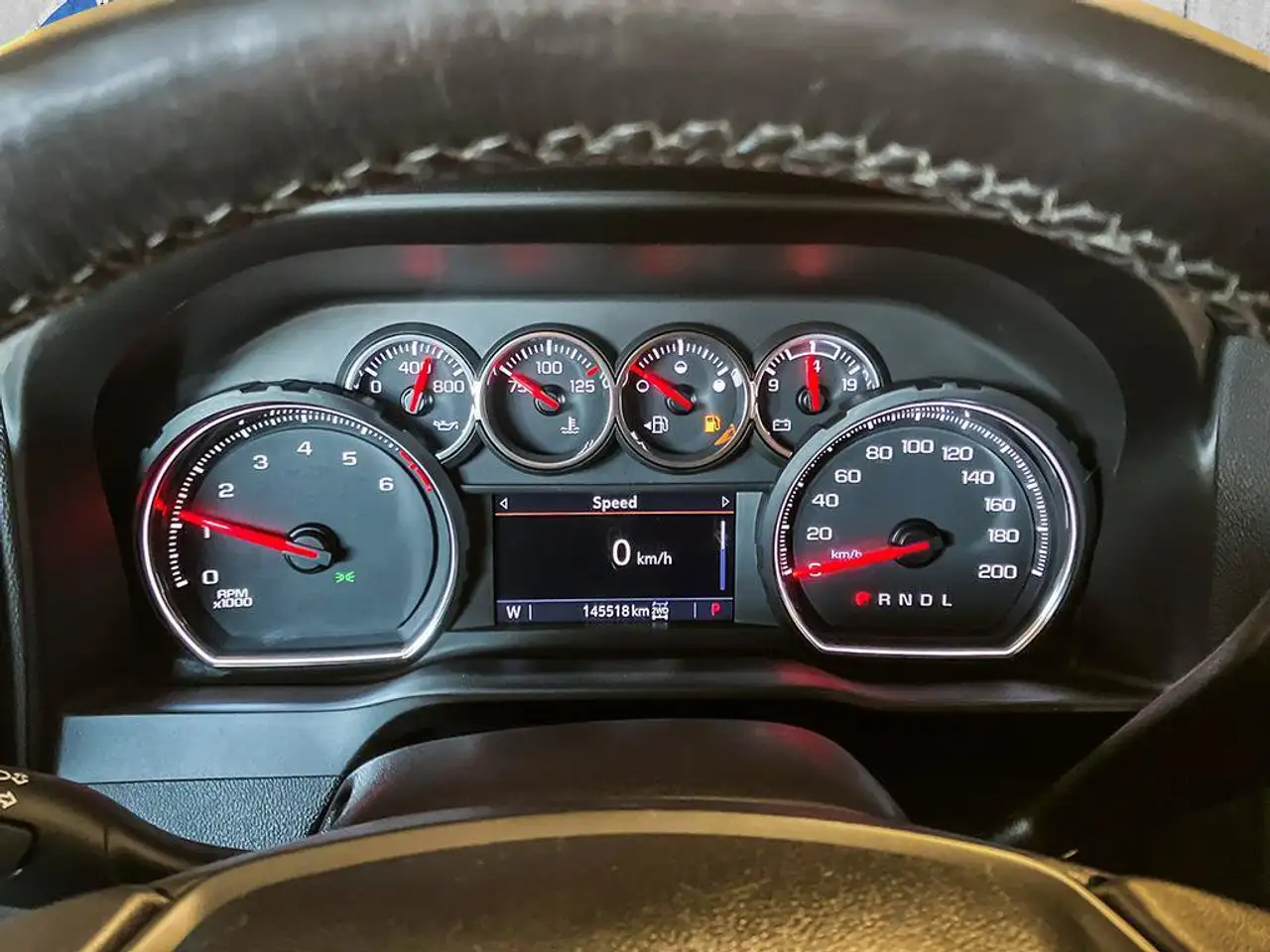 Chevrolet Silverado 1500 - Image 20