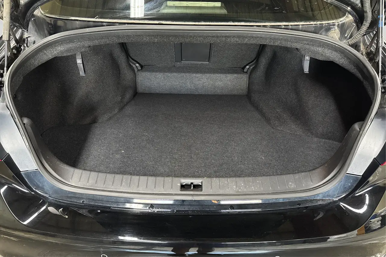Infiniti Q50 - Image 10