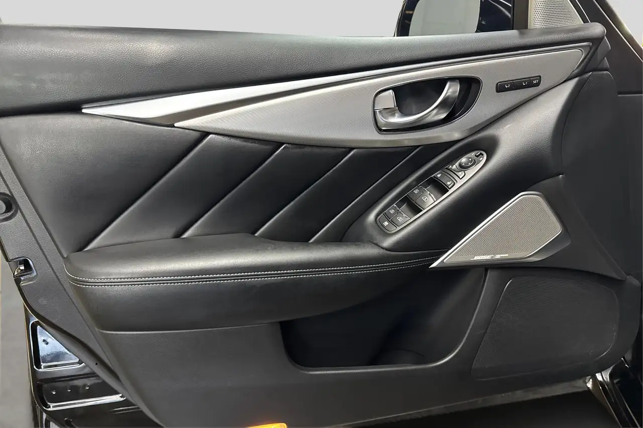 Infiniti Q50 - Image 20