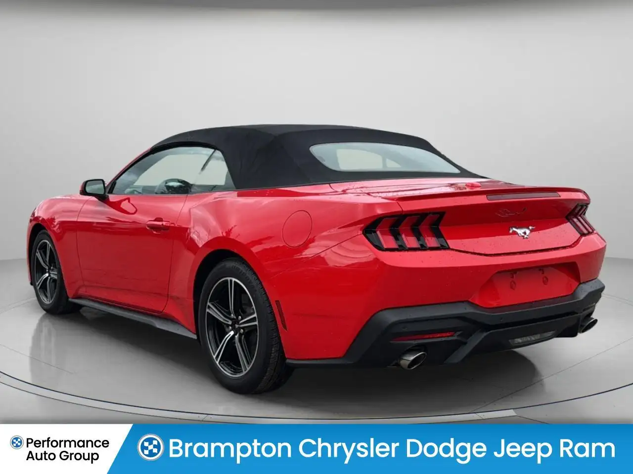 Ford Mustang - Image 7