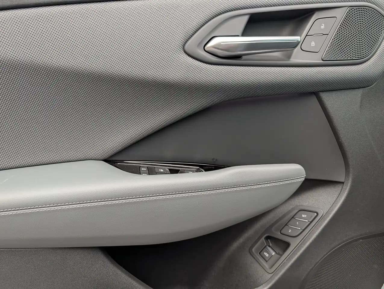 Audi Q3 - Image 8