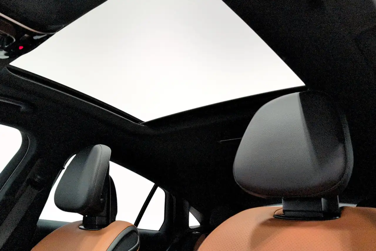 Mercedes-Benz GLC - Image 11