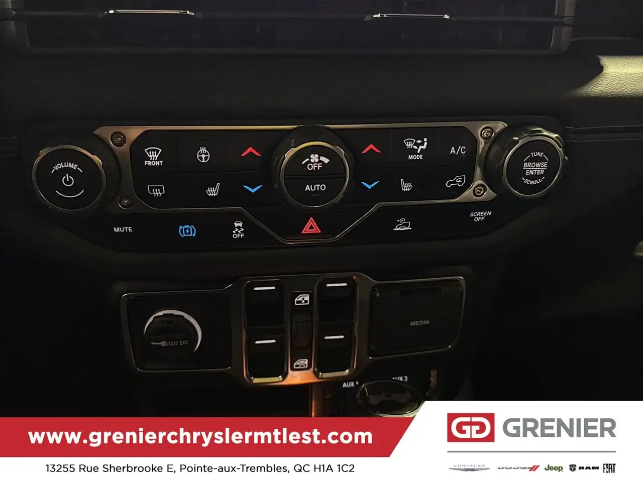 Jeep Wrangler - Image 21