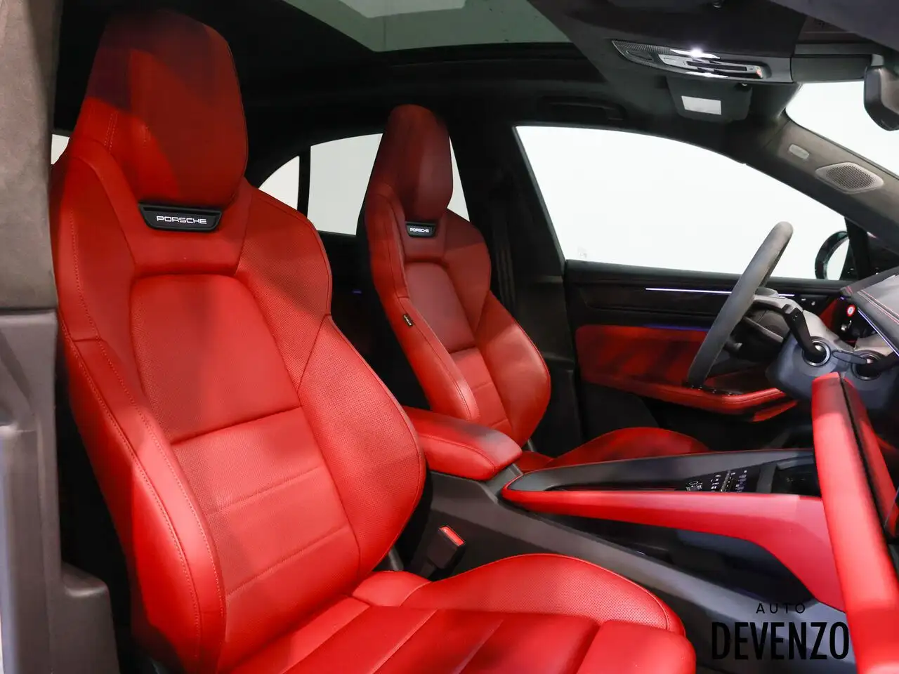 Porsche Macan - Image 8