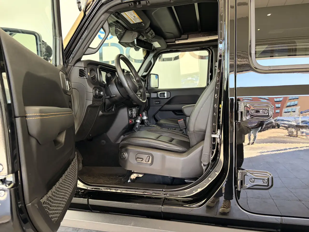 Jeep Wrangler - Image 20