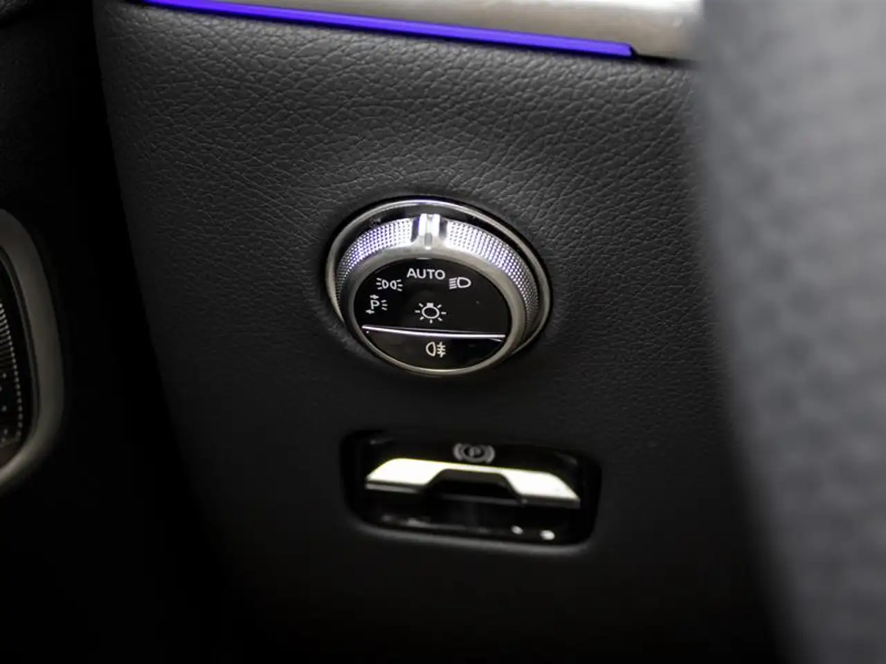Mercedes-Benz GLC - Image 9