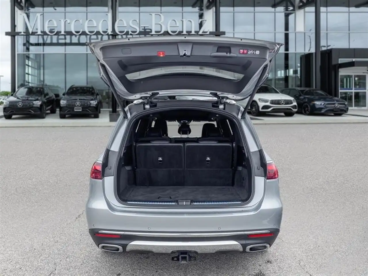 Mercedes-Benz GLS - Image 11