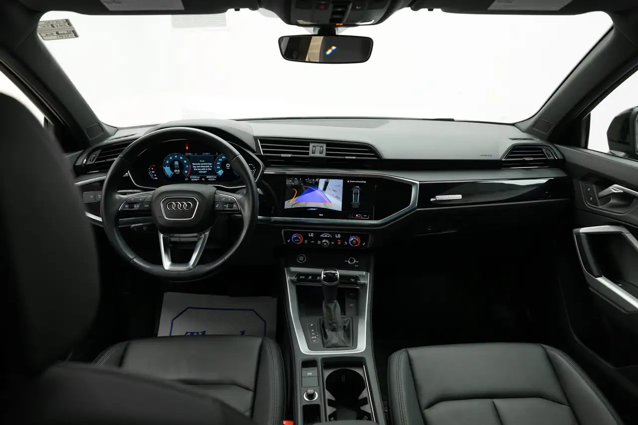 Audi Q3 - Image 25
