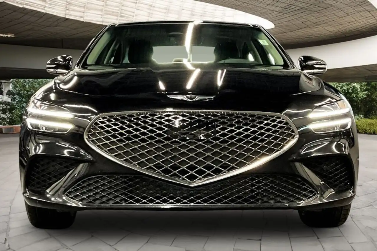 Genesis G70 - Image 2