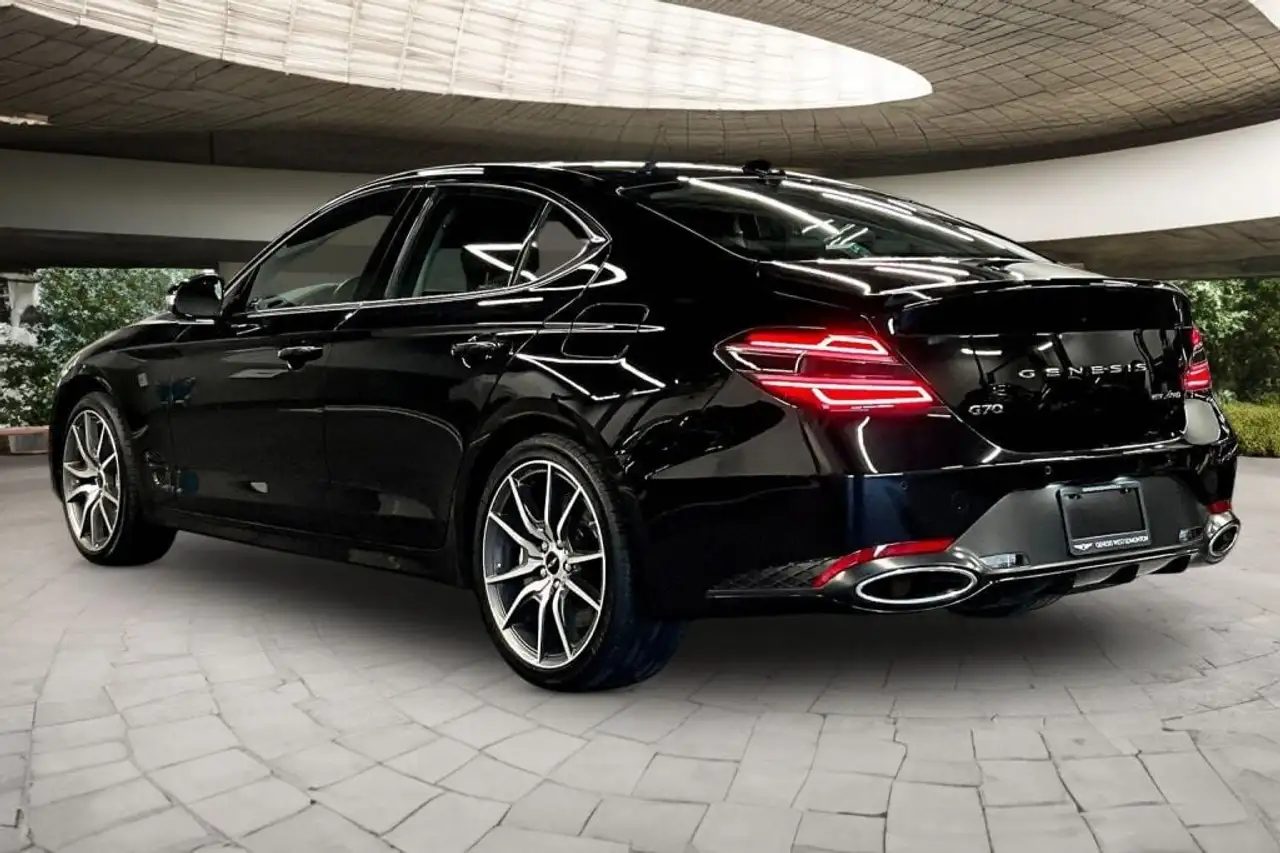 Genesis G70 - Image 5