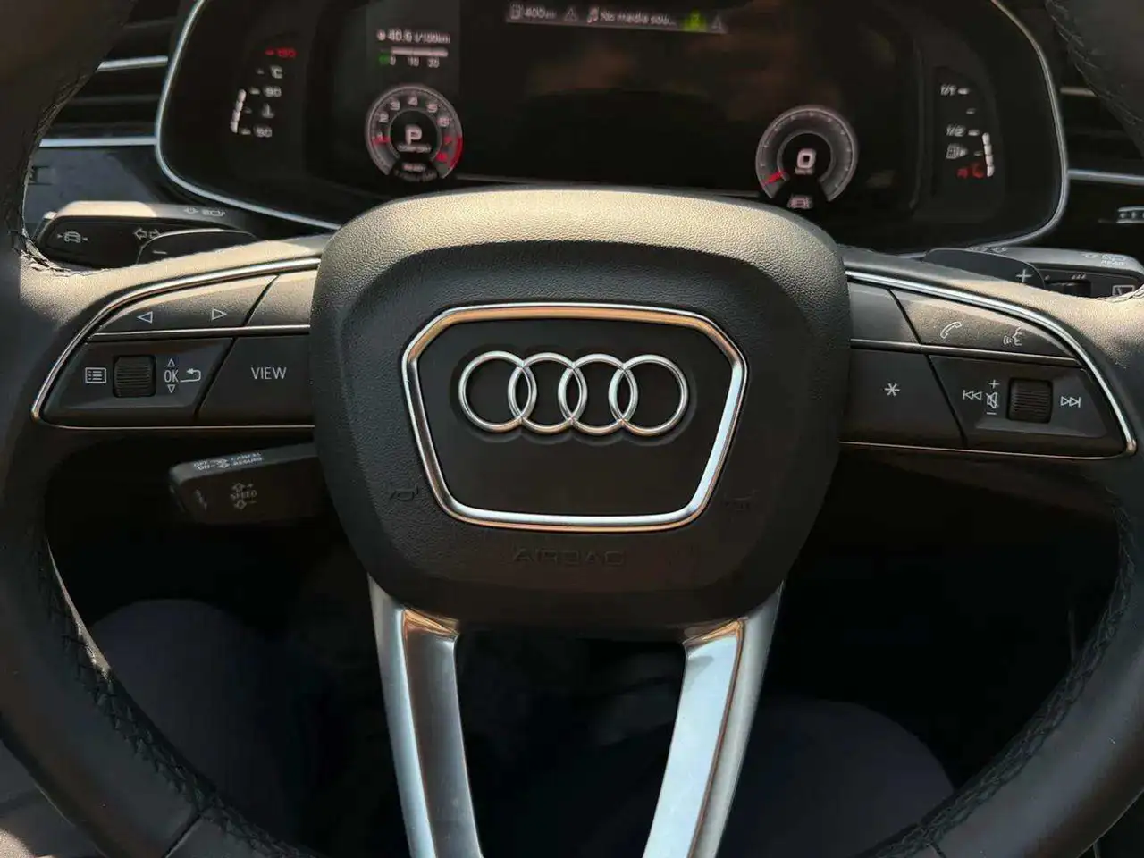 Audi Q7 - Image 11
