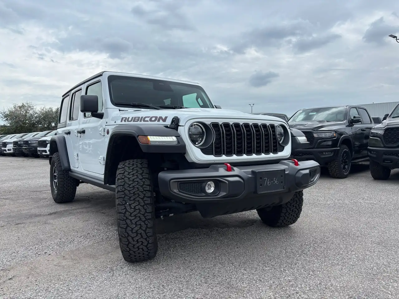 Jeep Wrangler - Image 26