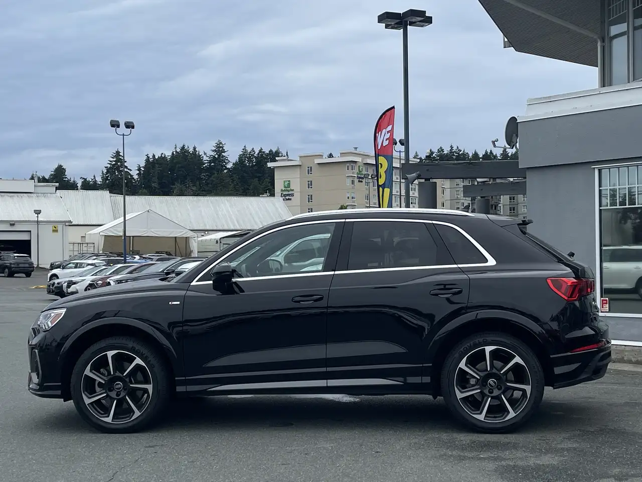 Audi Q3 - Image 7