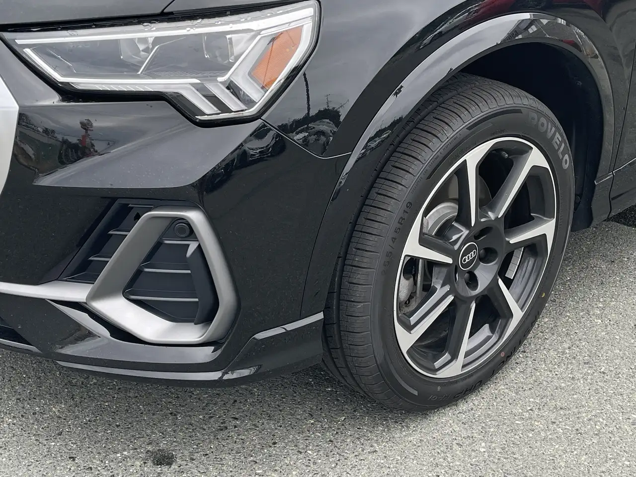 Audi Q3 - Image 31