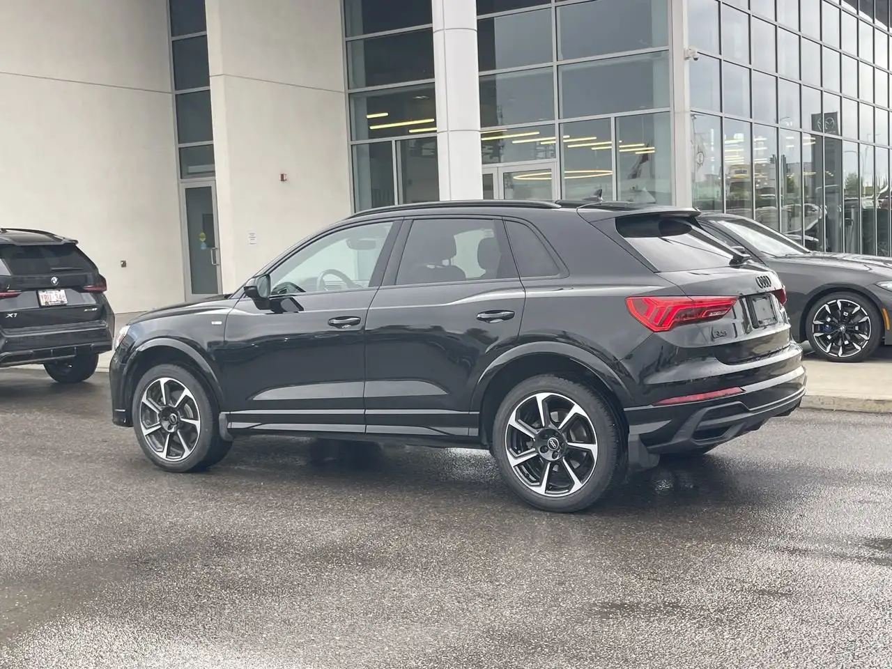 Audi Q3 - Image 12