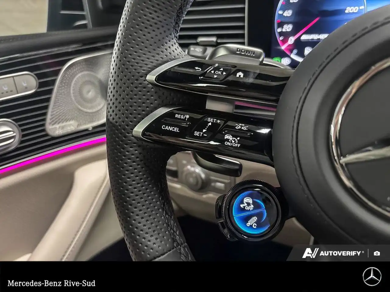 Mercedes-Benz GLE - Image 22