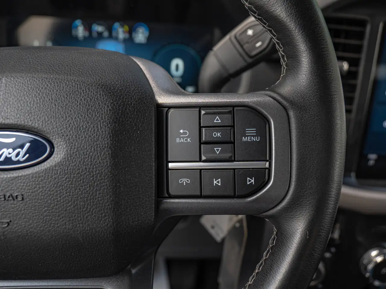 Ford F-150 - Image 25