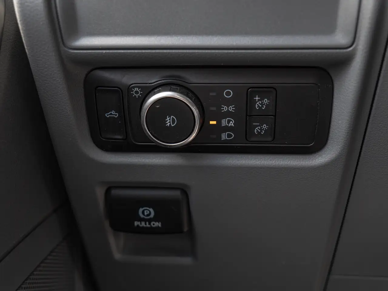 Ford F-150 - Image 39