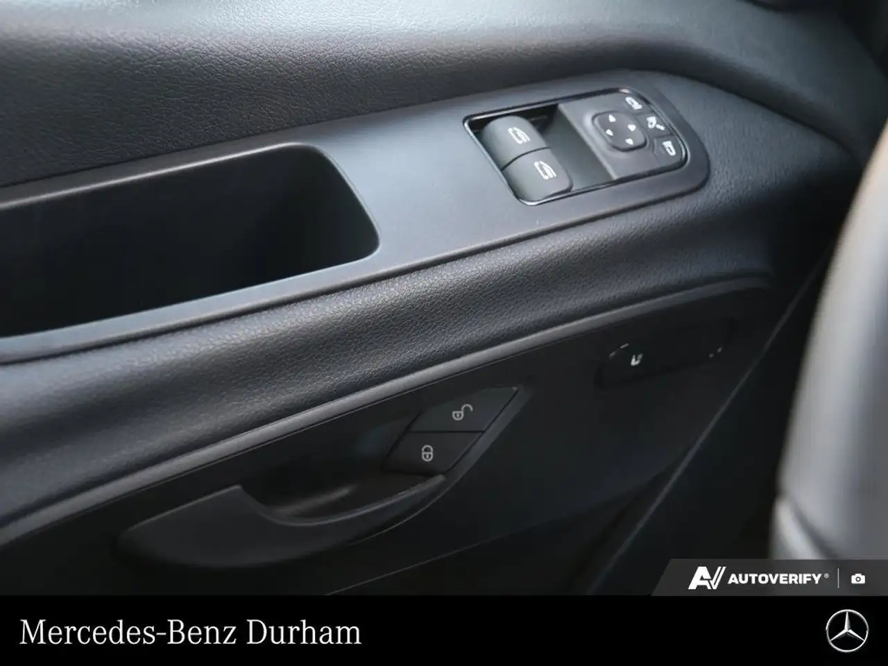 Mercedes-Benz Sprinter - Image 17