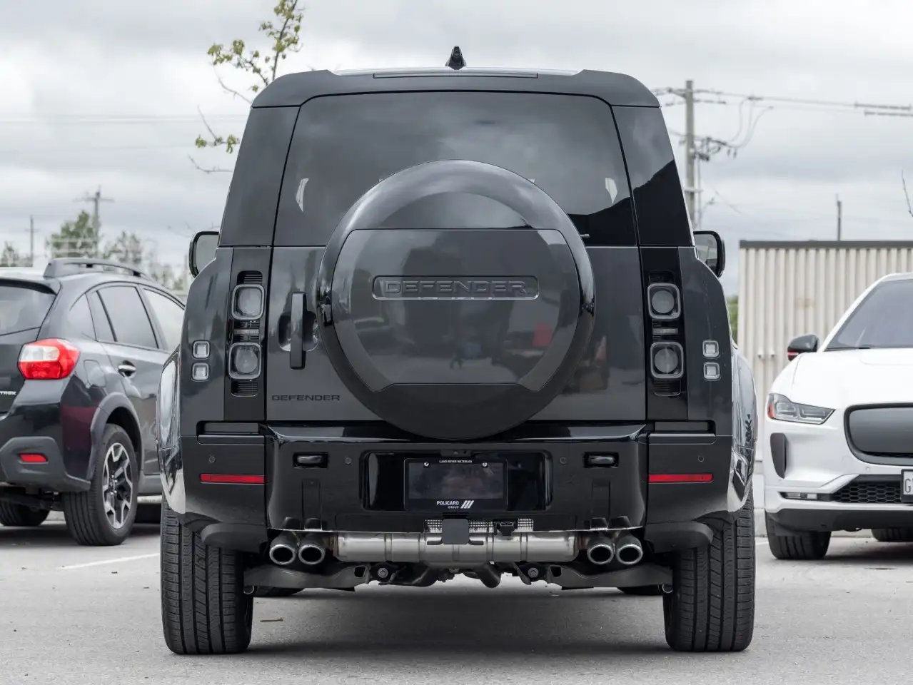 Land Rover Defender - Image 6