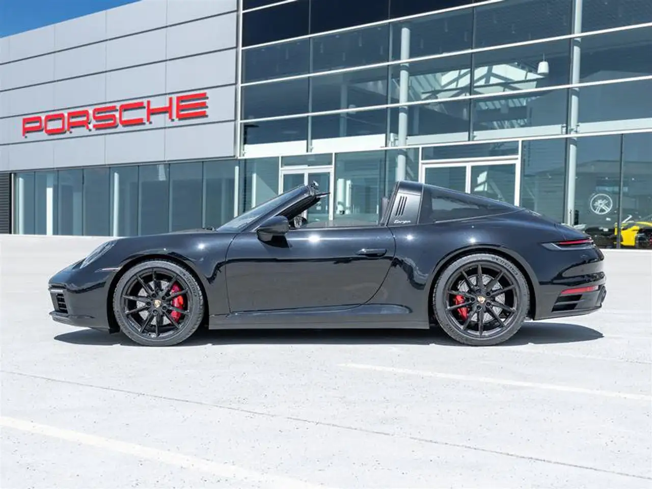 Porsche 911 - Image 3