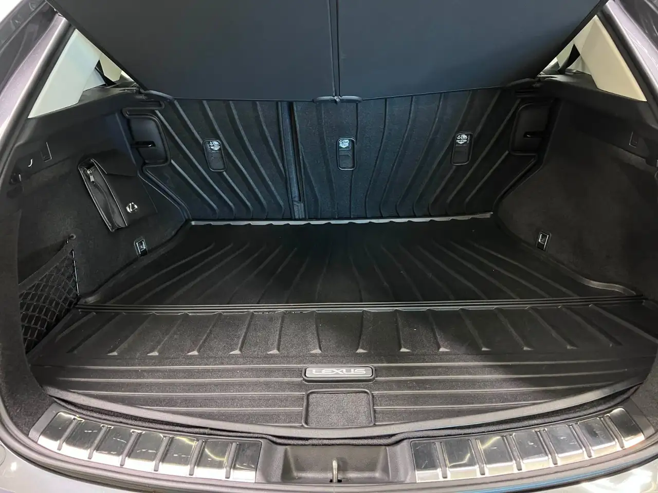 Lexus NX - Image 31