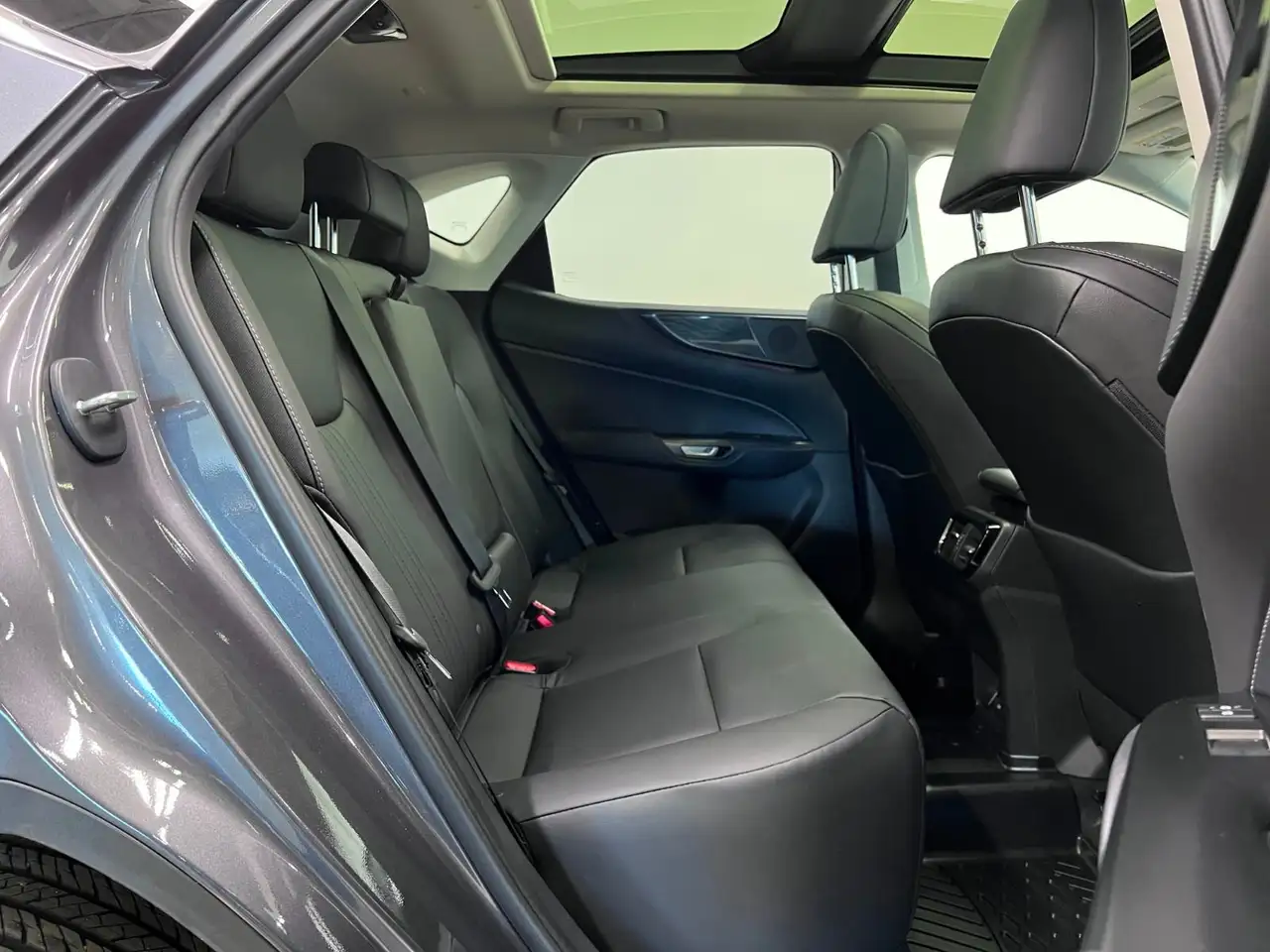 Lexus NX - Image 21