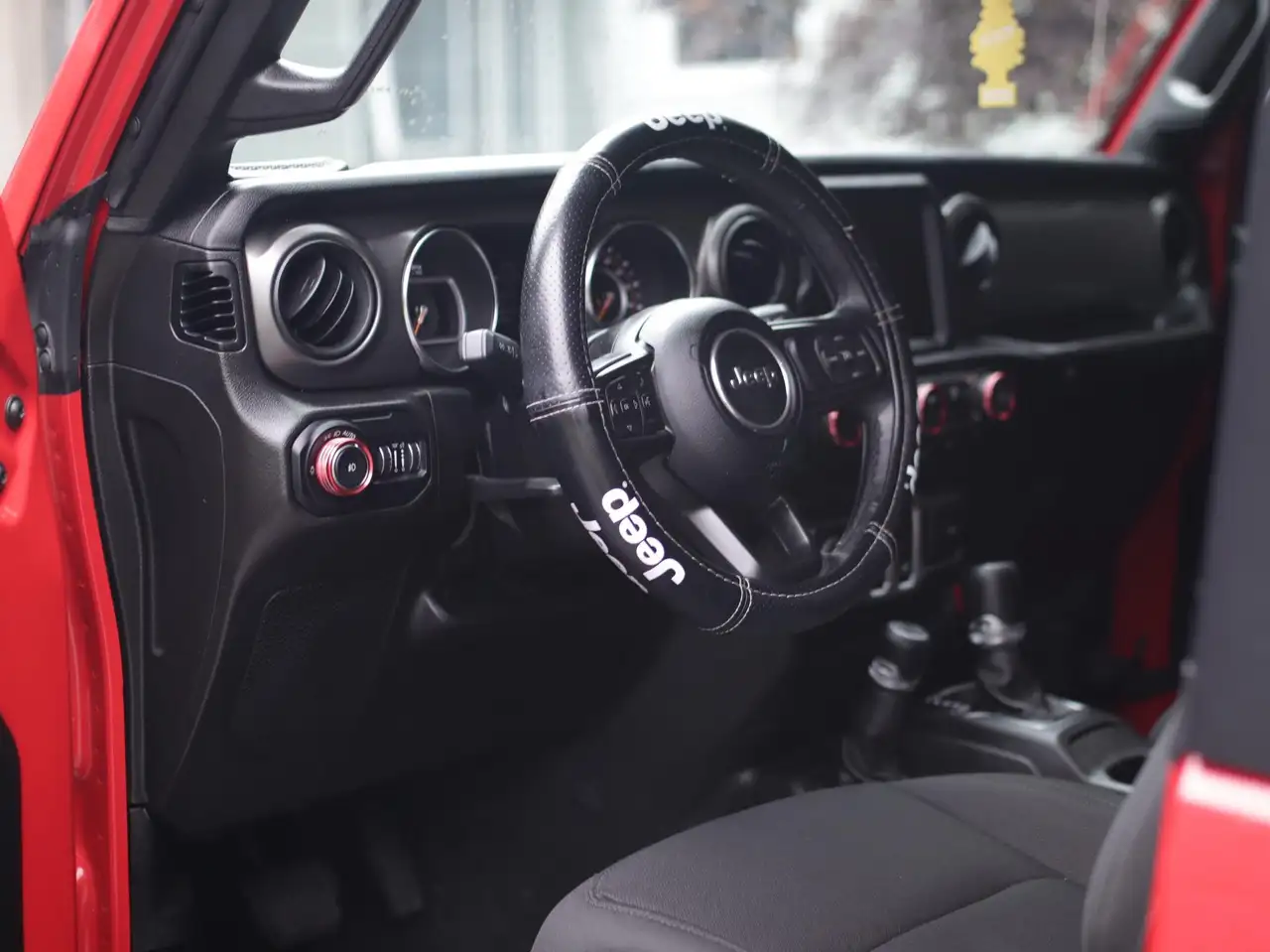 Jeep Wrangler - Image 7