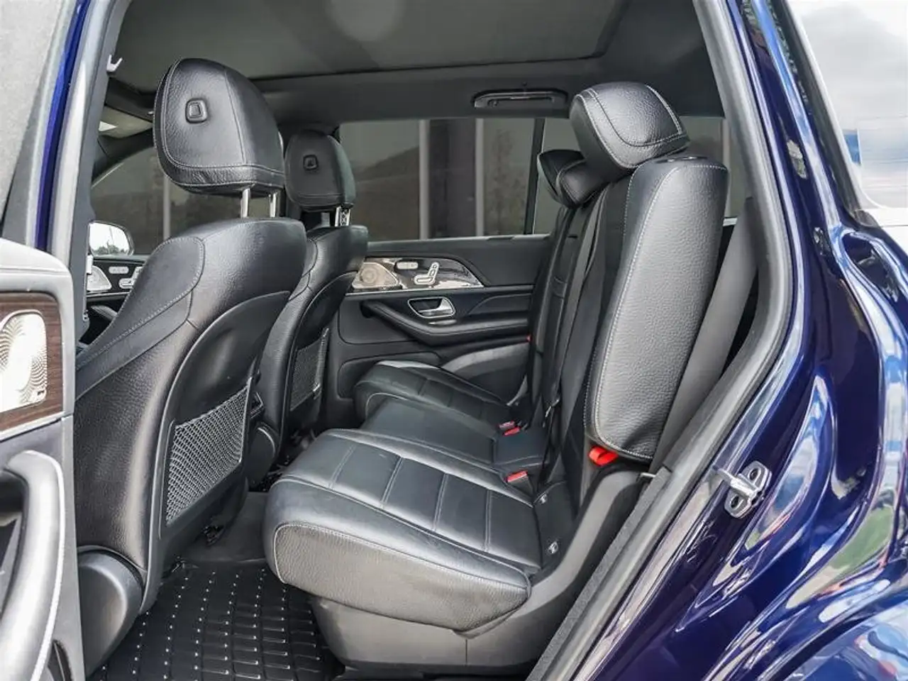 Mercedes-Benz GLS - Image 25