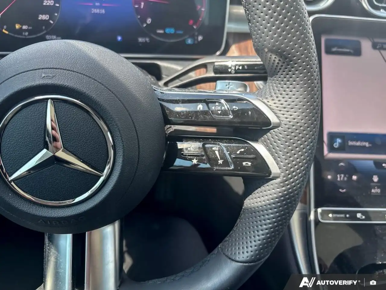 Mercedes-Benz C-Class - Image 15