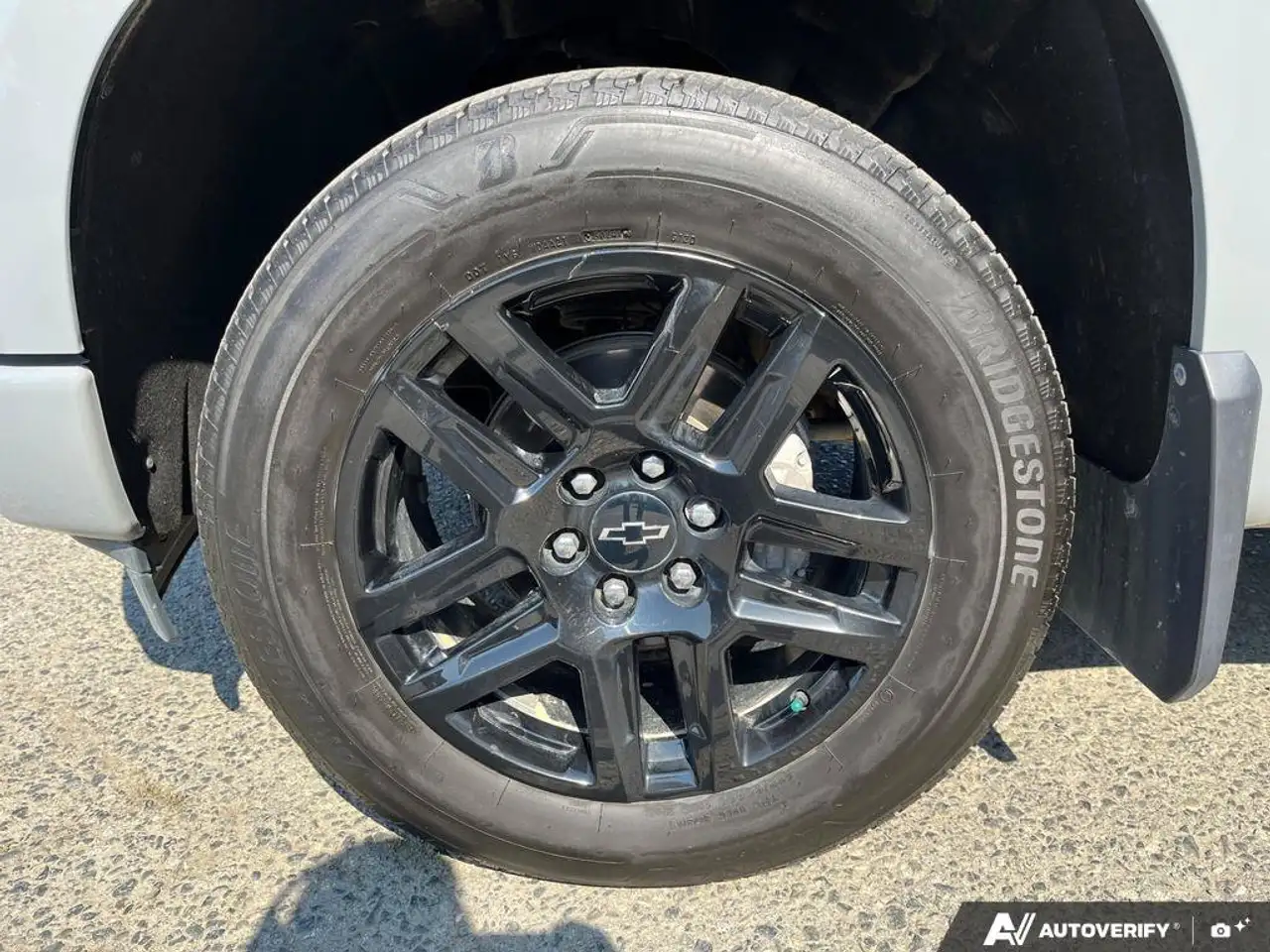 Chevrolet Silverado 1500 - Image 6