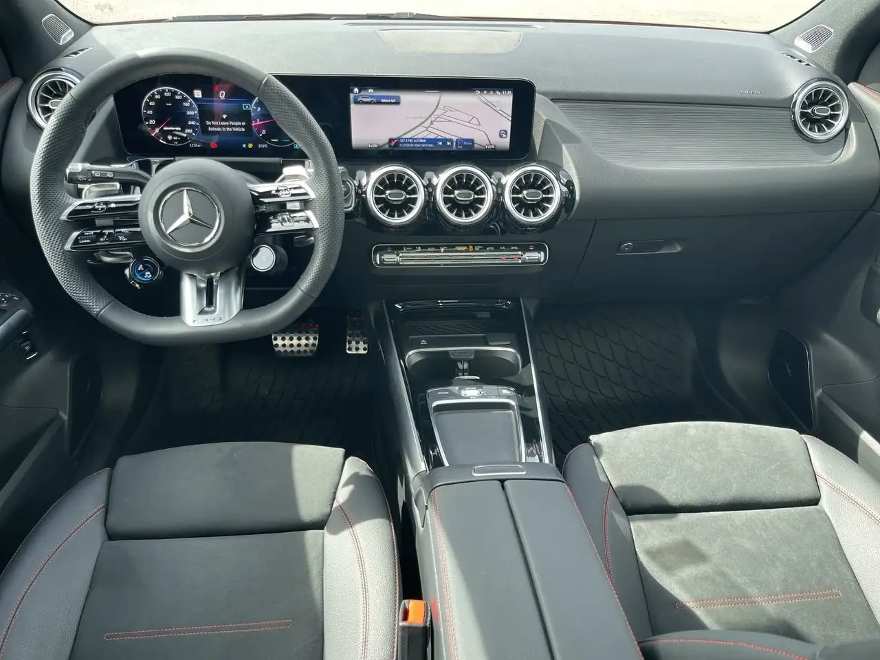 Mercedes-Benz GLA - Image 29