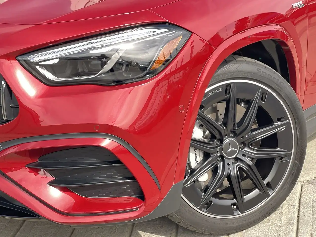 Mercedes-Benz GLA - Image 18