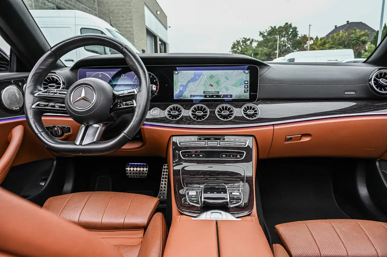 Mercedes-Benz E-Class - Image 27