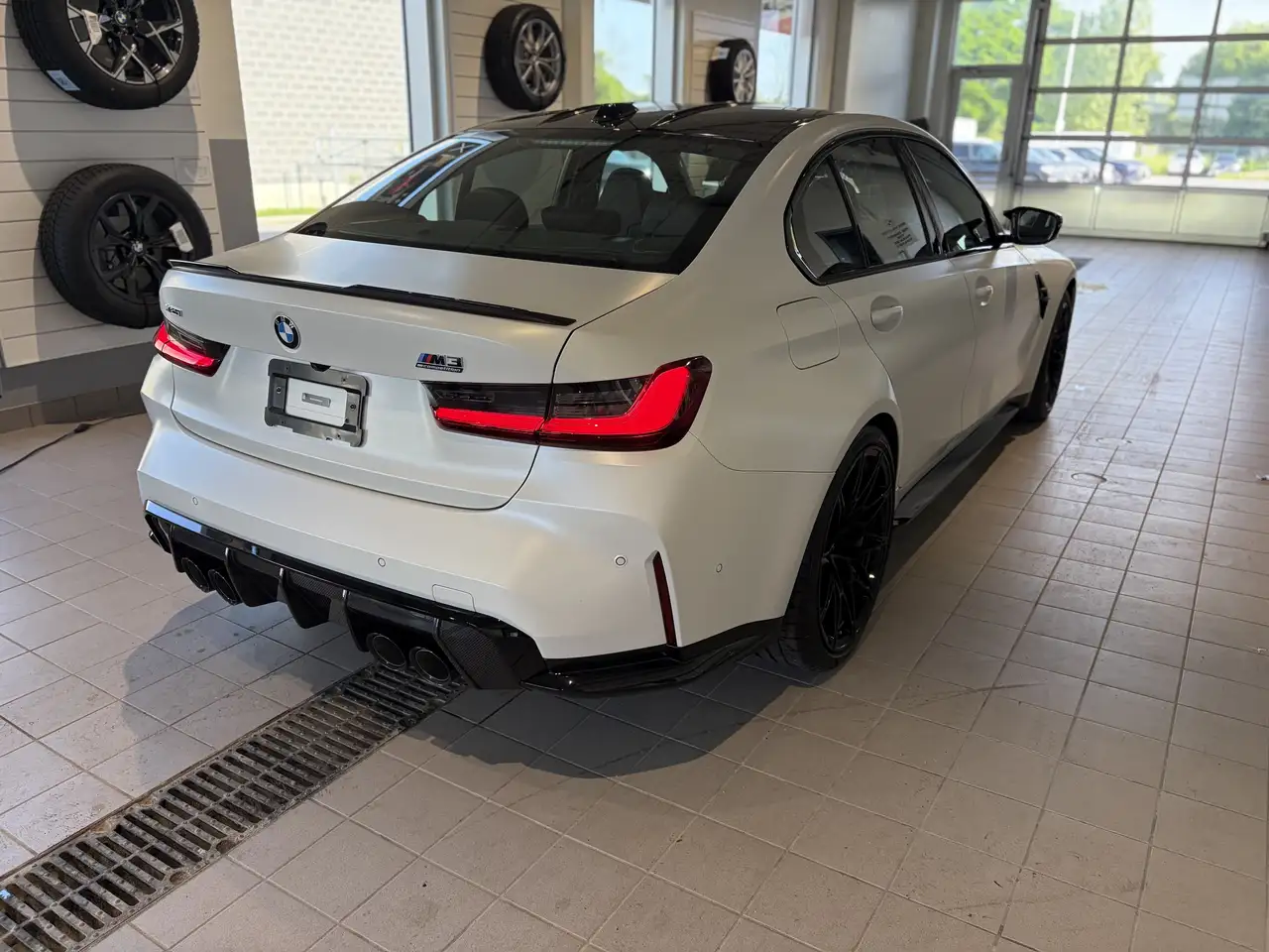 BMW M3 - Image 5