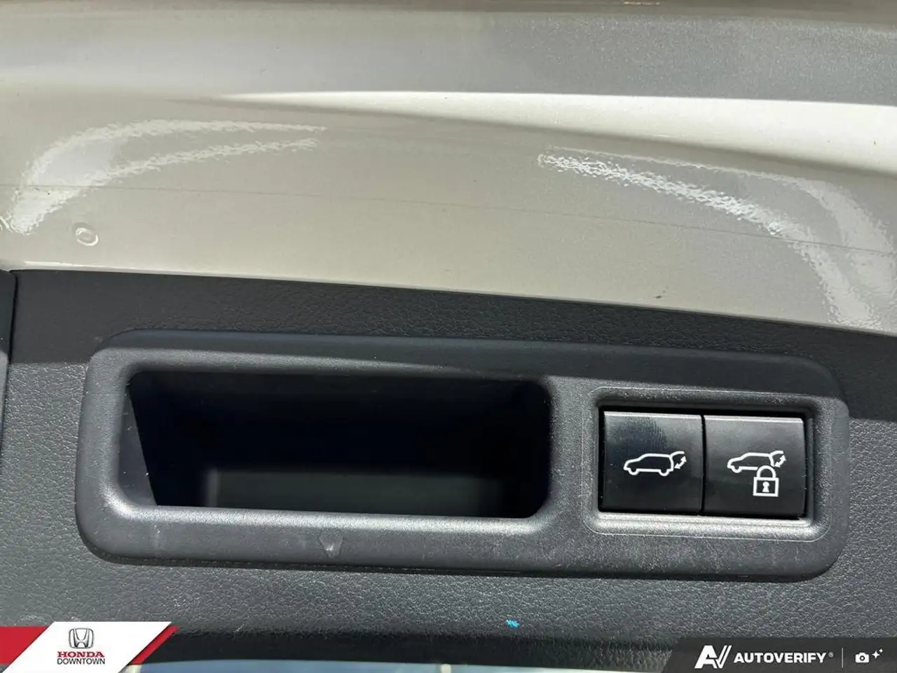 Lexus RX 350 - Image 24