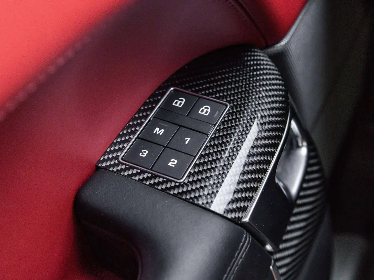 Land Rover Range Rover Sport - Image 18