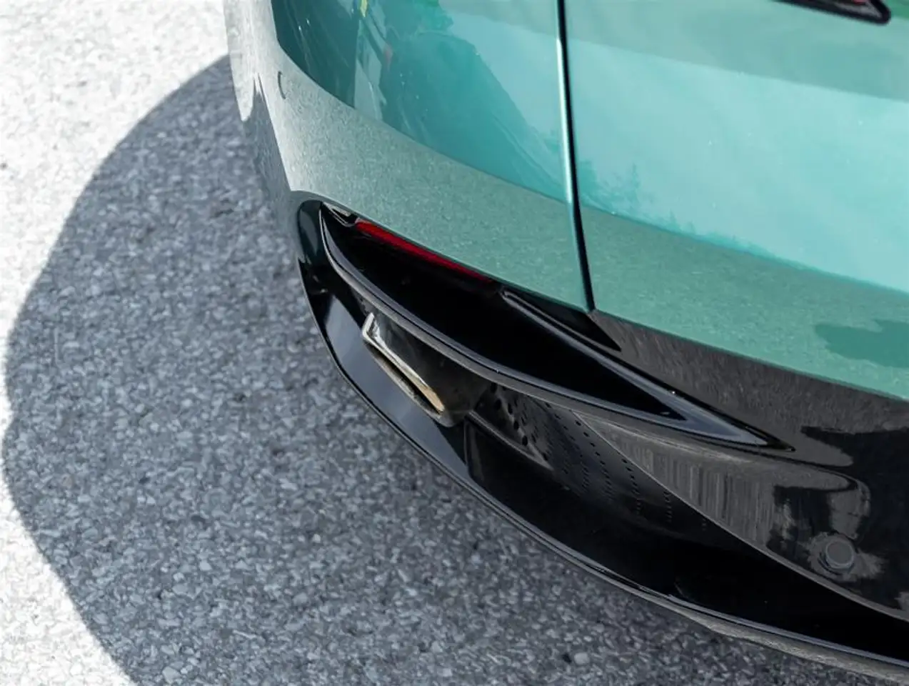Aston Martin DB12 - Image 45