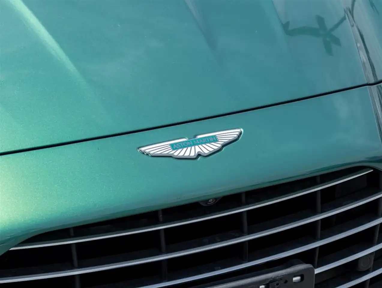 Aston Martin DB12 - Image 36