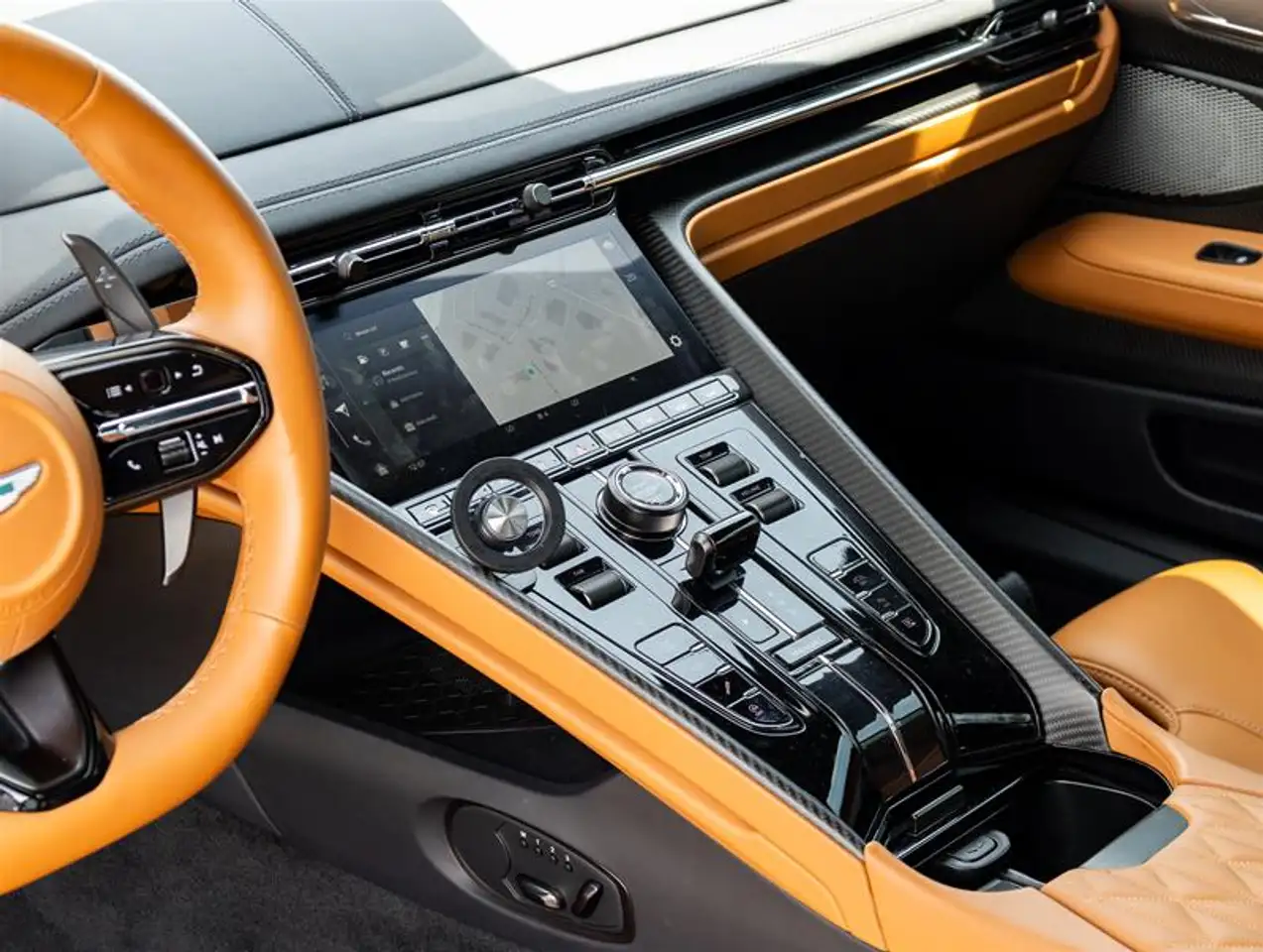 Aston Martin DB12 - Image 22