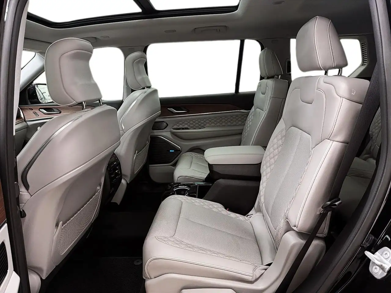 Jeep Grand Cherokee - Image 7