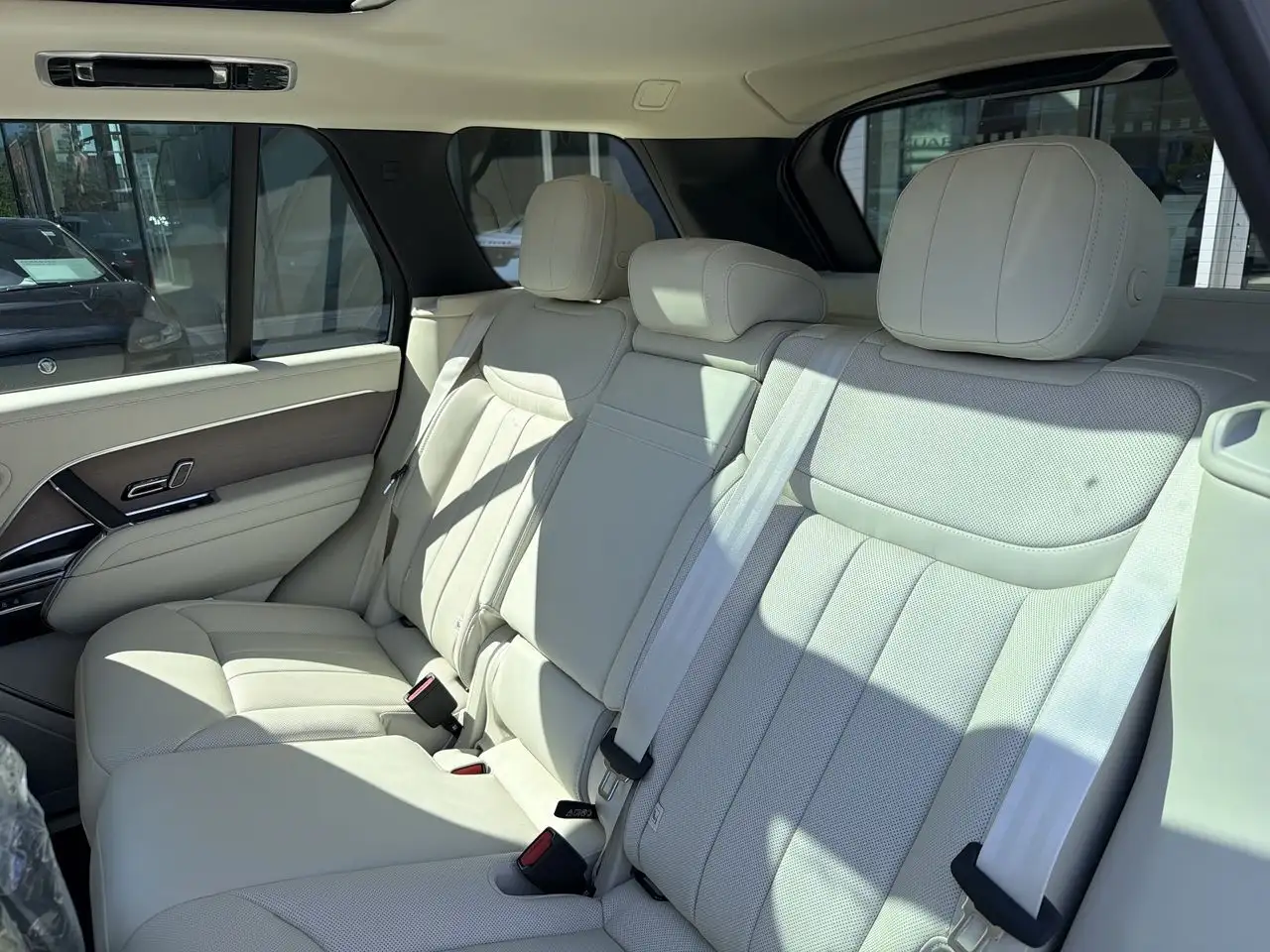Land Rover Range Rover - Image 20